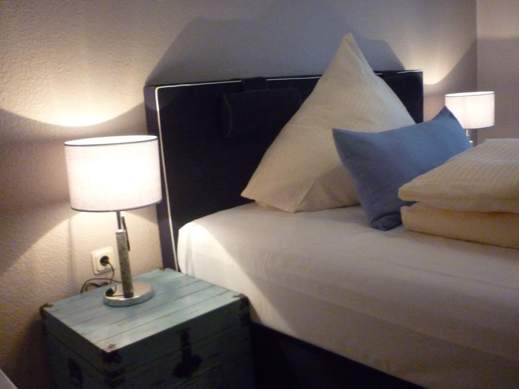 Zu Jeddelohs Lodge Hotel Gladenbach Quarto foto
